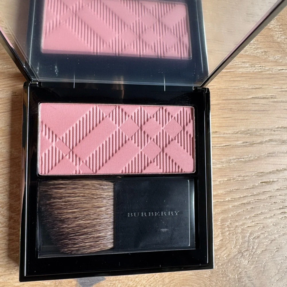 Burberry Light Glow Natural Blush CAMEO BLUSH No.02 0.24 oz | NIB
